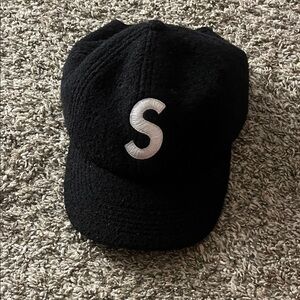 Supreme Hat